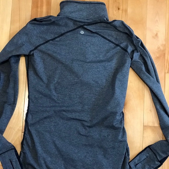 NWOT Lululemon Quarter ZIP as 8 - Picture 2 of 5